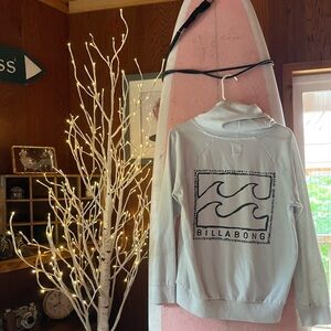 Billabong sweater